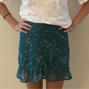 Abercrombie kids green floral skirt